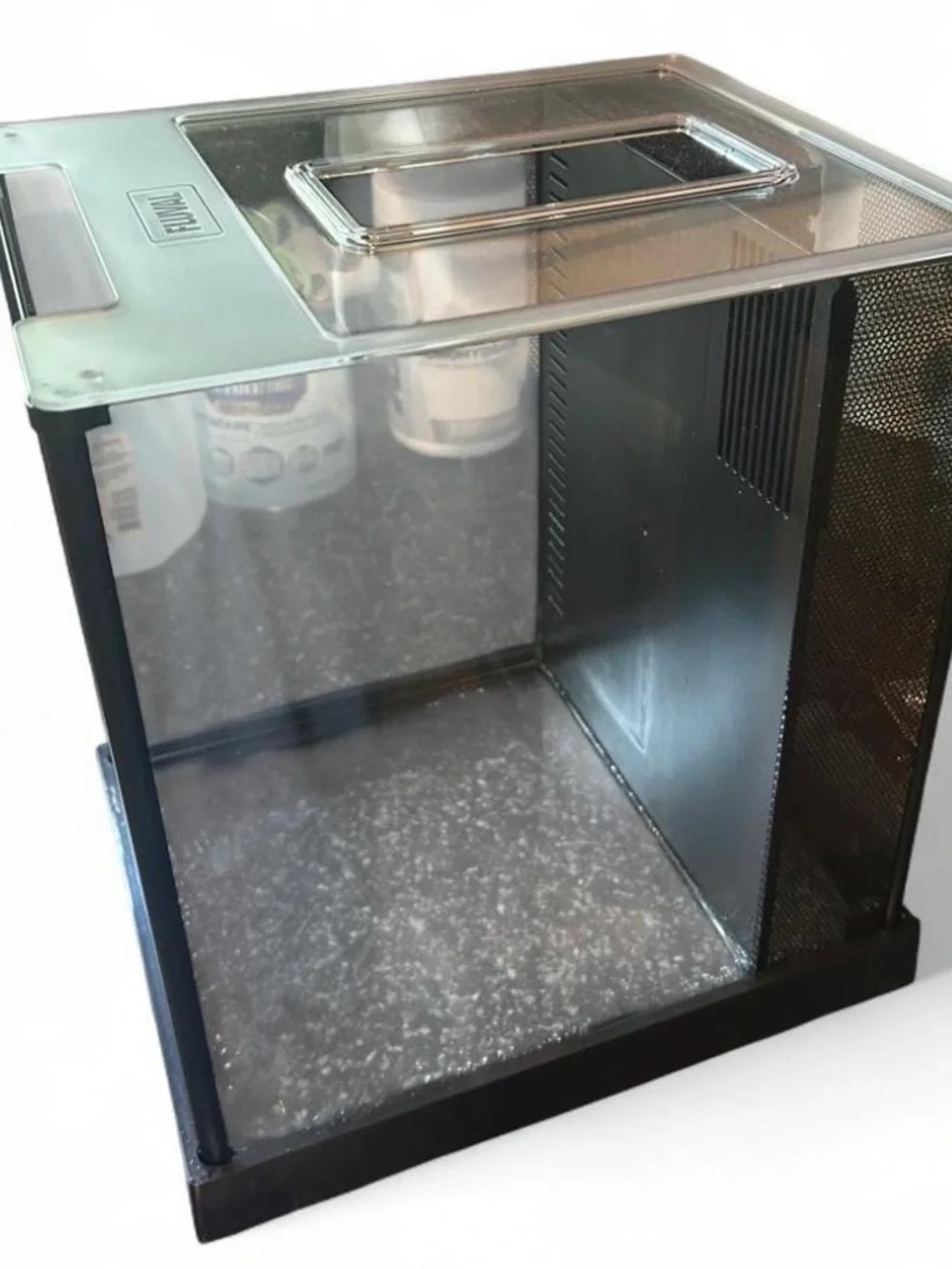Fluval 2.6 US Gal Fish Tank - from my Depop